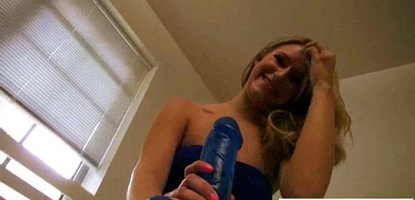  Lovely Girl Use All Kind Of Things To Masturbate vid-22